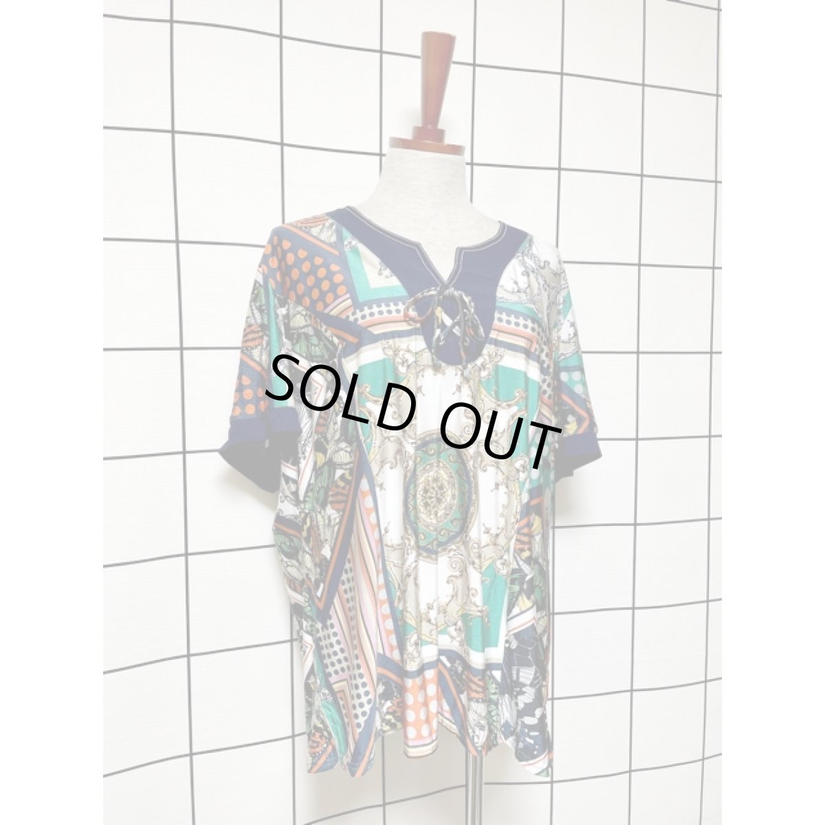 画像3: スペイン製 スカーフ柄 ドット フロントリボン プルオーバー ヨーロッパ古着 半袖 シャツ ヴィンテージブラウス (3)