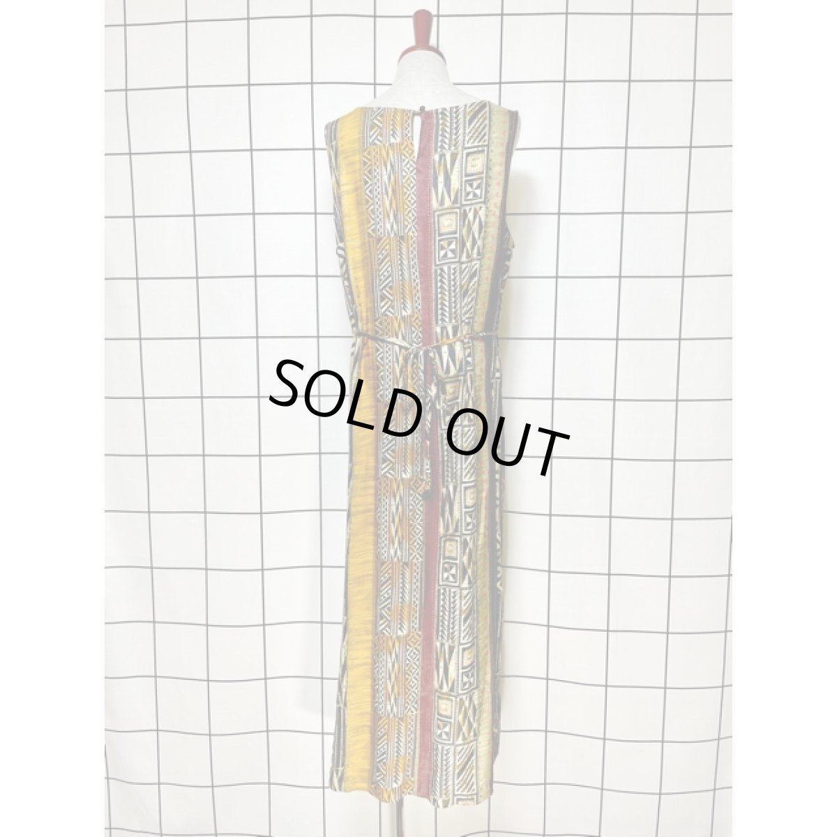 画像2: メキシコ製 エスニック柄 バックウエストリボン ノースリーブ レトロ 古着 ヴィンテージワンピース (2)