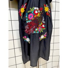 画像9: アメリカ古着 鳥刺繍 フォークロア 半袖 レトロ ヴィンテージメキシカンドレス ブラック 黒【V8506】 (9)