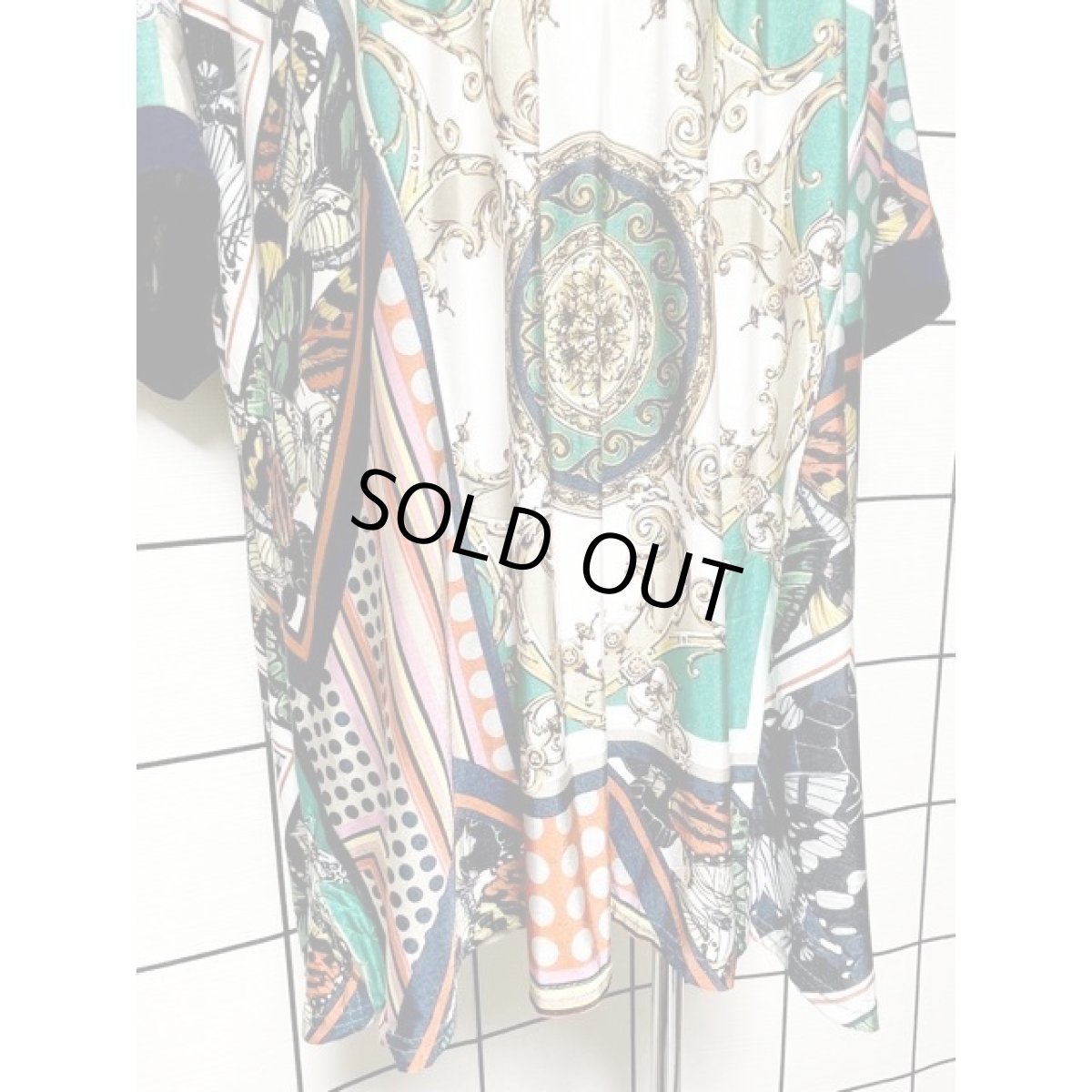 画像7: スペイン製 スカーフ柄 ドット フロントリボン プルオーバー ヨーロッパ古着 半袖 シャツ ヴィンテージブラウス (7)