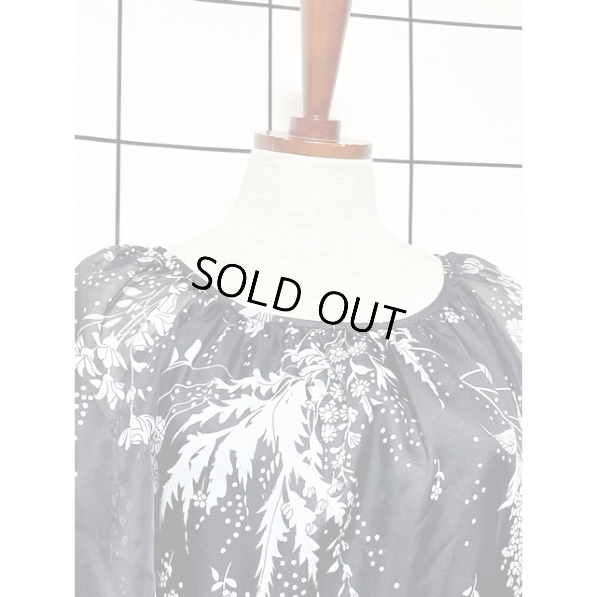 画像6: ヨーロッパ古着 パーティーや結婚式にもおすすめ 花柄 ドット 70's ウエストマーク レトロ ヴィンテージロングドレス ブラック グレー【V8577】 (6)