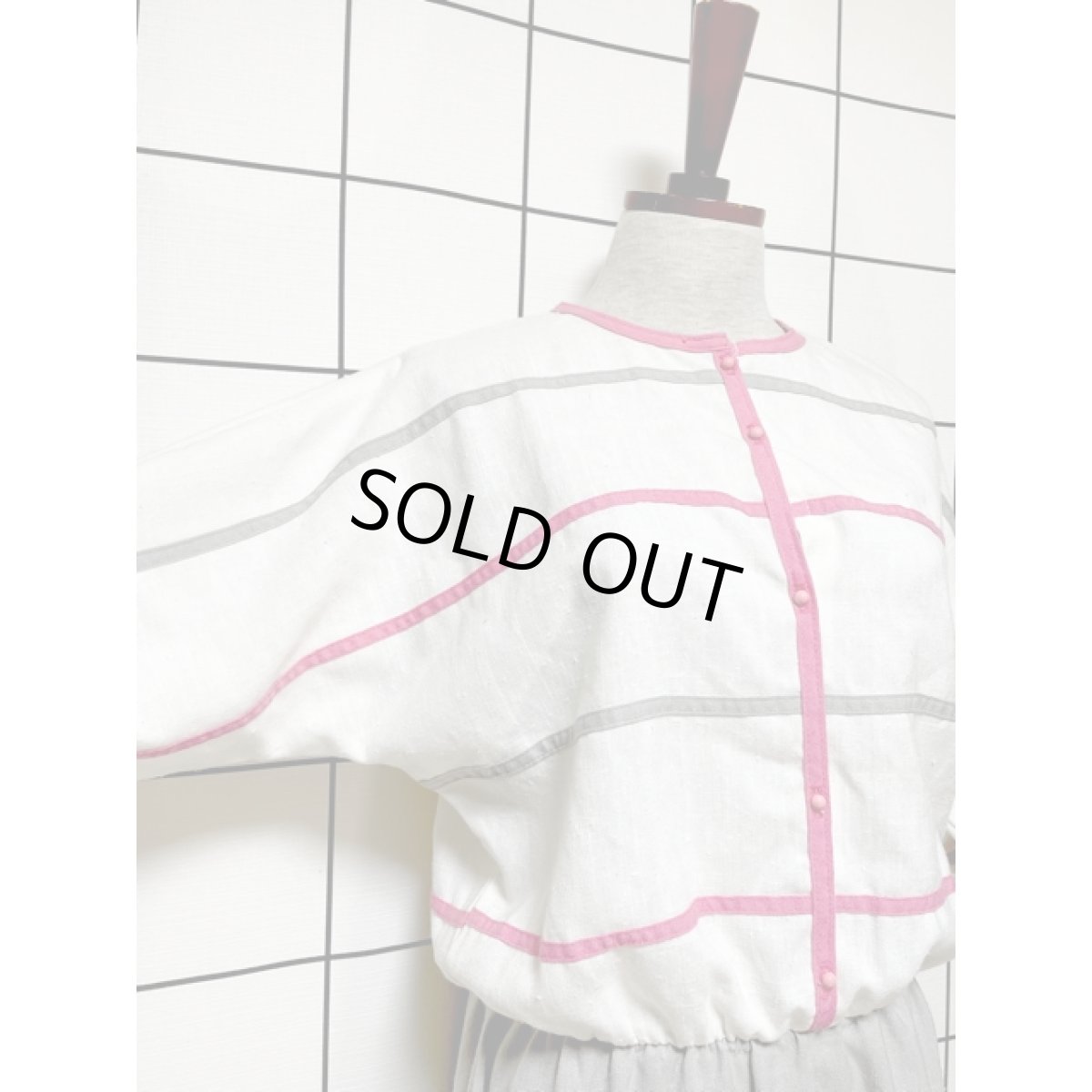 画像6: アメリカ古着 ウエストゴム 半袖 レトロ ヴィンテージワンピース ホワイト ピンク グレー【V8588】 (6)