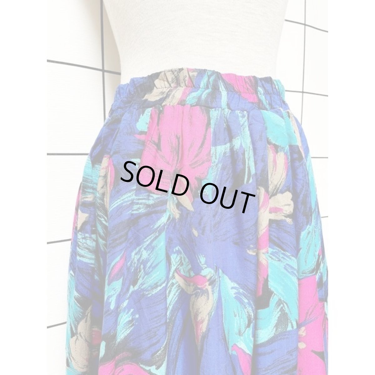 画像4: ヨーロッパ古着 アート調 花柄 ウエストゴム レトロ ヴィンテージスカート (4)