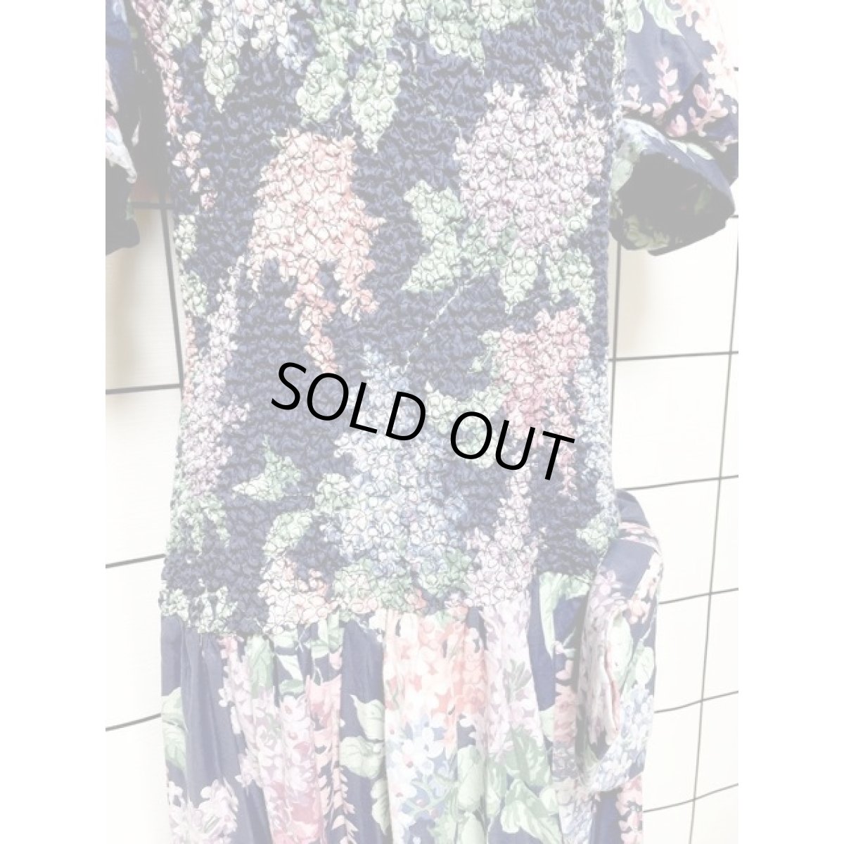 画像9: アメリカ古着 ポップコーンデザイン アンティークフラワー柄 ビッグリボン パフスリーブ レトロ ヴィンテージドレス ネイビー【V8632】 (9)