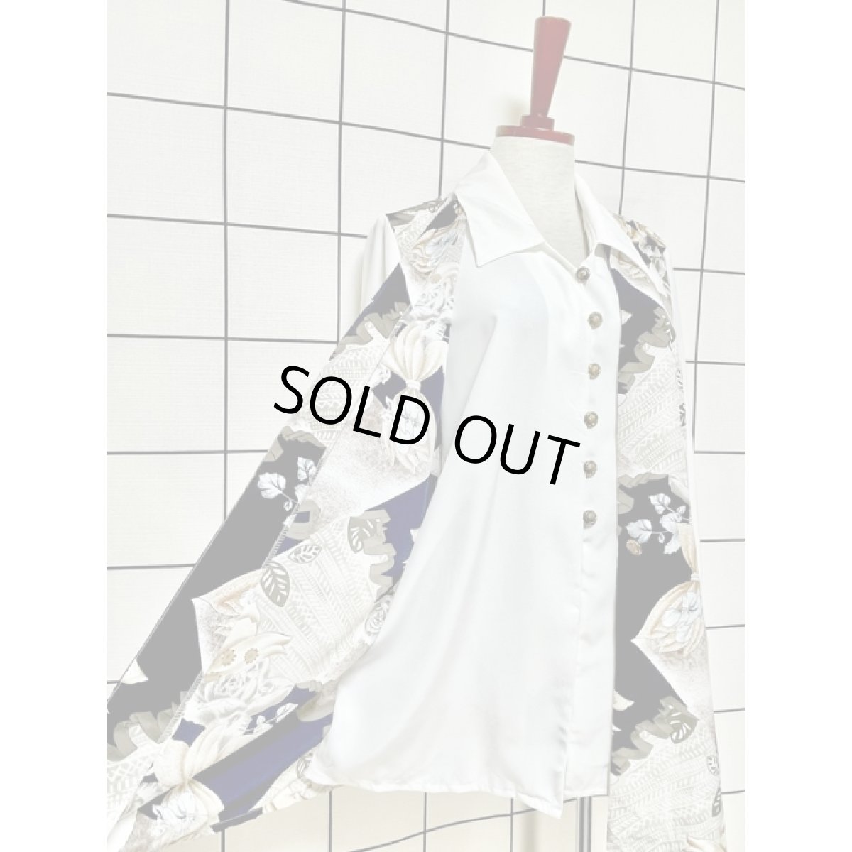 画像10: ヨーロッパ古着 90's レイヤード風 重ね着風 リボン柄 花柄 レトロ 長袖 シャツ ヴィンテージブラウス (10)