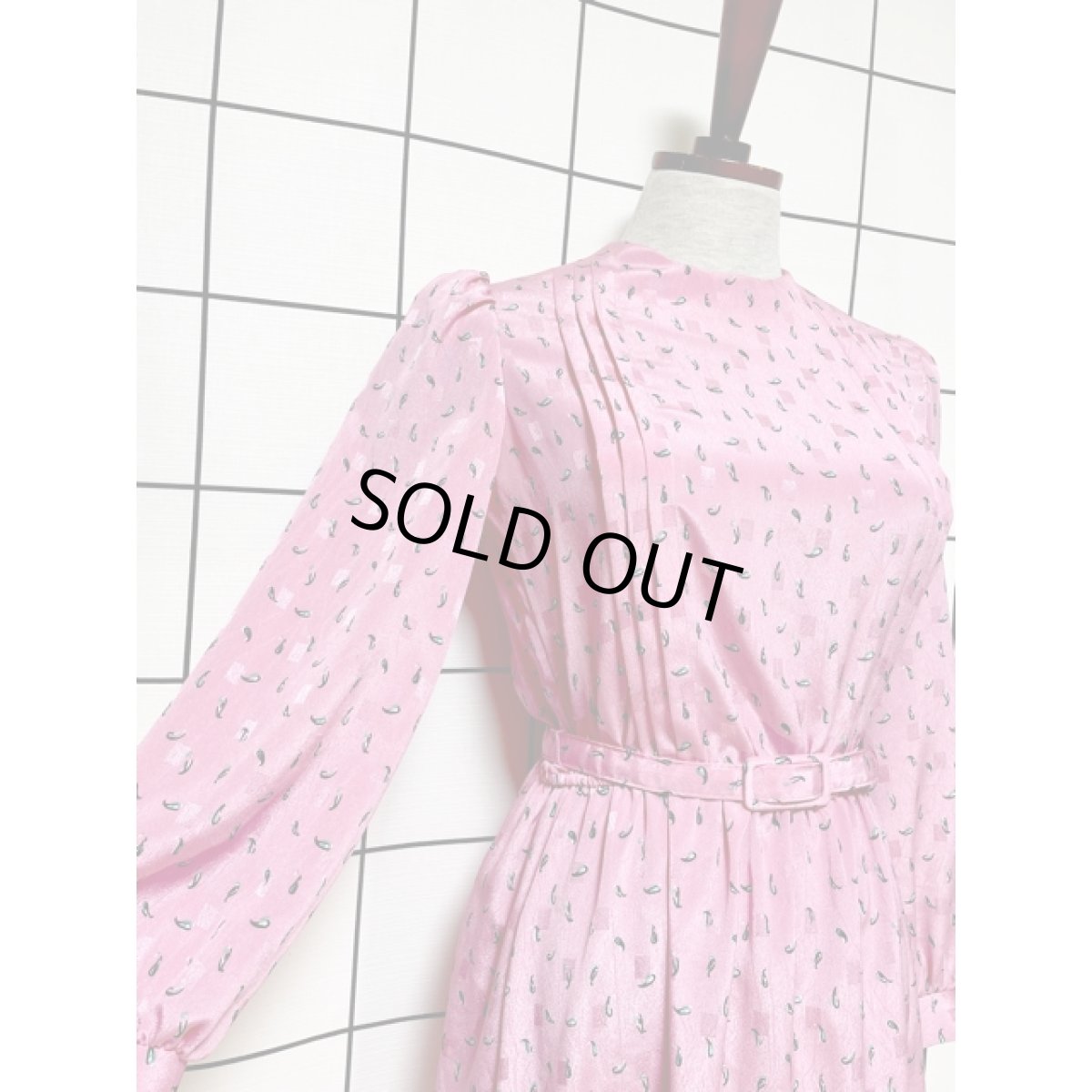 画像7: アメリカ古着 ワンピース ヴィンテージ ベルト付 レトロ柄 スクエア織り タック (7)