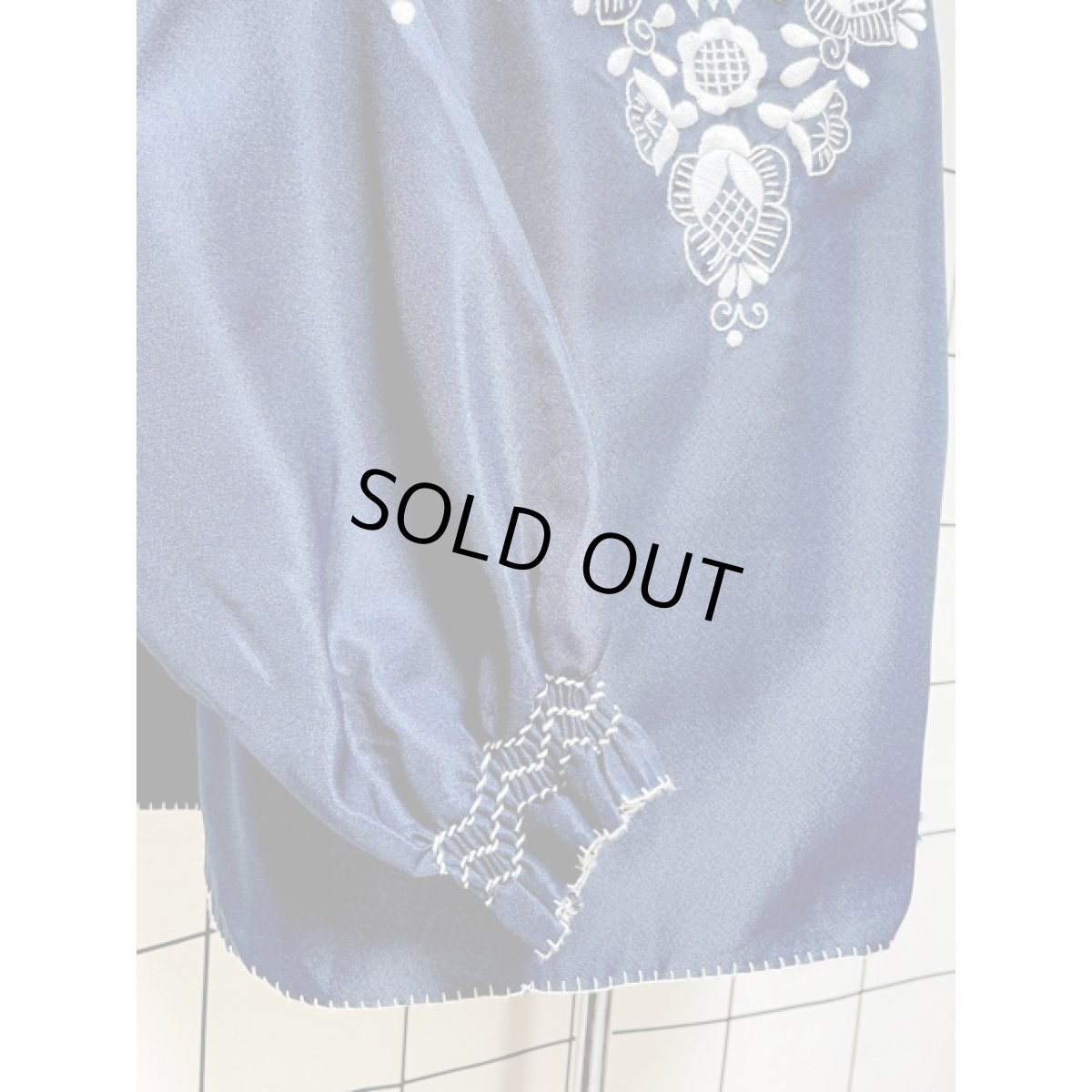 画像10: ヨーロッパ古着 刺繍 フォークロア レトロ 長袖 ヴィンテージチュニックブラウス (10)