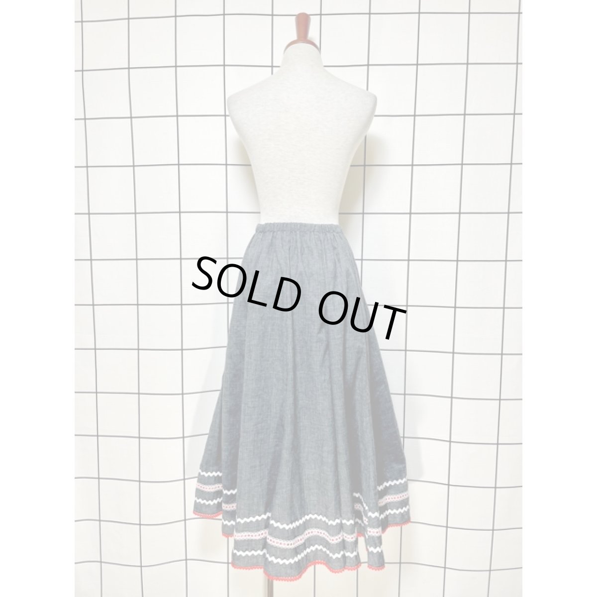 画像3: アメリカ古着 サーキュラースカート ウエストゴム  ナミナミテープ レースリボン レトロ  (3)