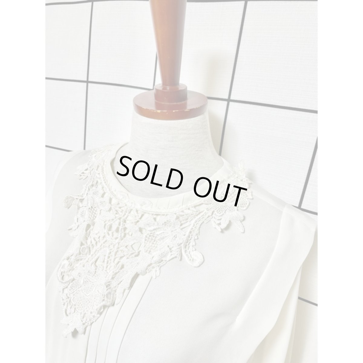 画像4: アメリカ古着 透かし編みレース タックデザイン レトロ 長袖 プルオーバー ヴィンテージブラウス (4)