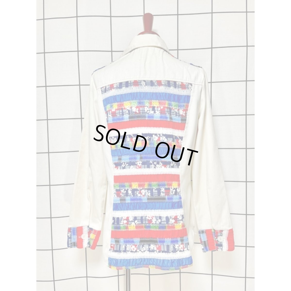 画像2: ヨーロッパ古着 ヴィンテージ薄手シャツジャケット バックデザイン レトロ  (2)