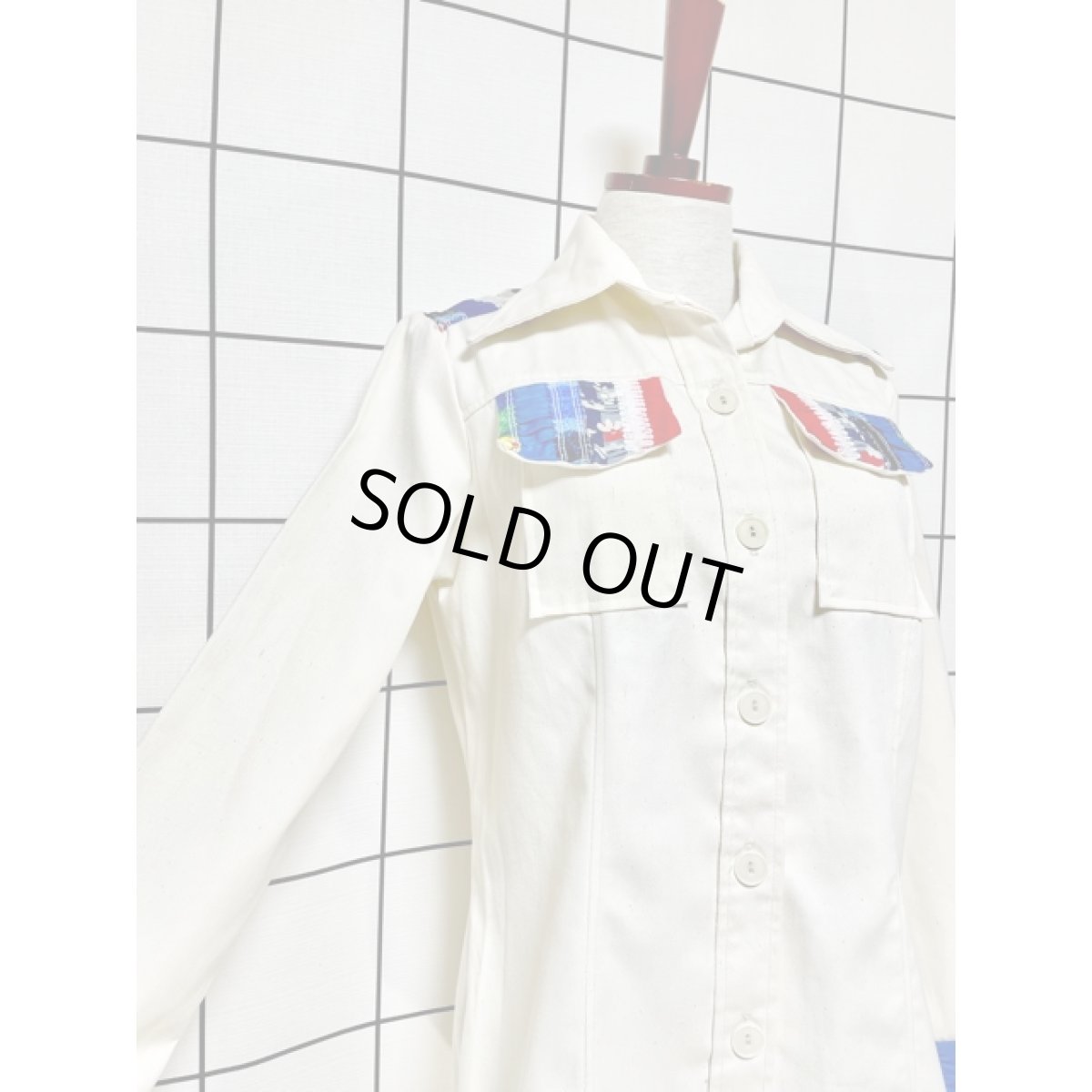 画像7: ヨーロッパ古着 ヴィンテージ薄手シャツジャケット バックデザイン レトロ  (7)