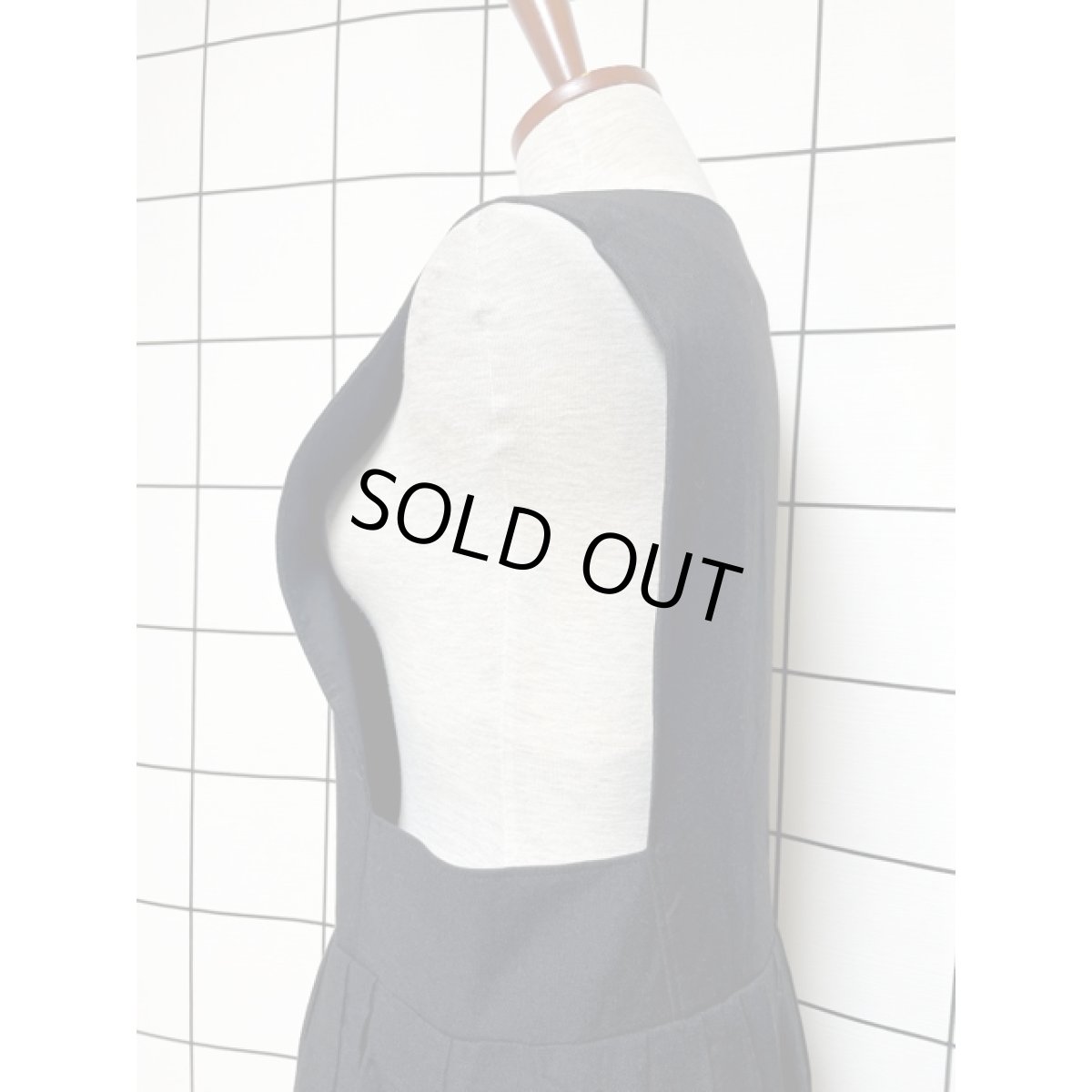 画像5: チロリアンワンピース リネン 無地 前開き ドイツ民族衣装 オクトーバーフェスト (5)