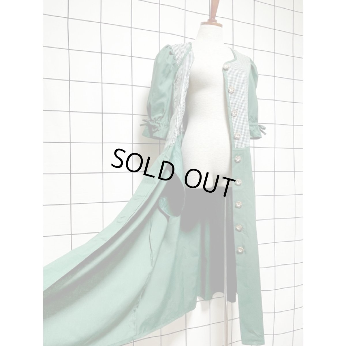 画像13: チロルワンピース チェック 前開き リボン ドイツ民族衣装 オクトーバーフェスト (13)