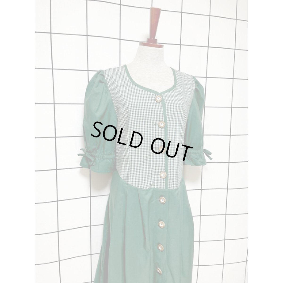 画像6: チロルワンピース チェック 前開き リボン ドイツ民族衣装 オクトーバーフェスト (6)