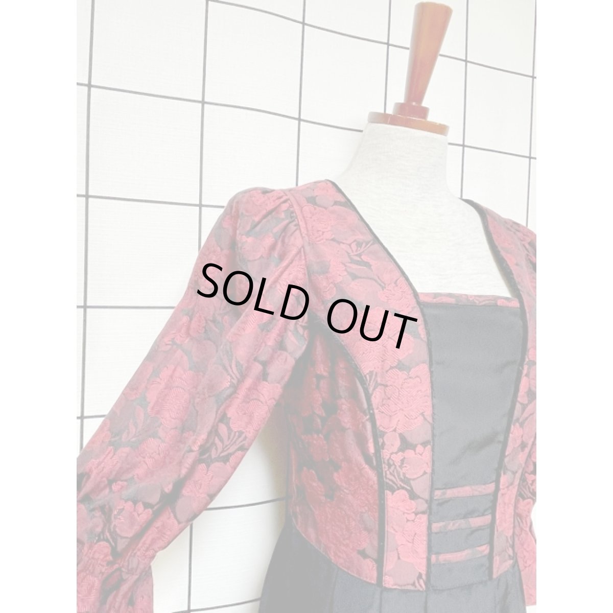 画像7: チロルワンピース 花柄 袖先フレア 長袖 ドイツ民族衣装 オクトーバーフェスト 38 (7)