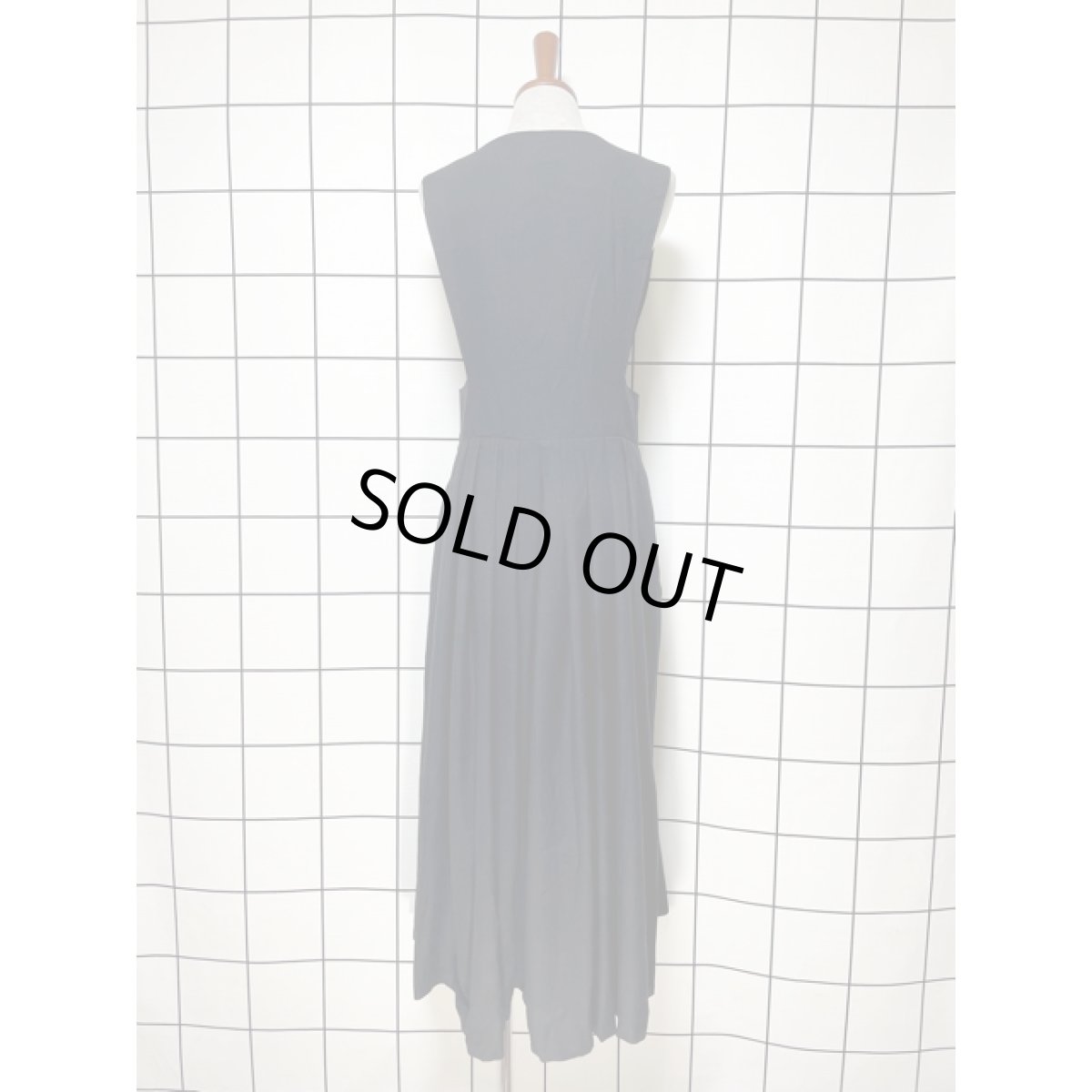 画像3: チロリアンワンピース リネン 無地 前開き ドイツ民族衣装 オクトーバーフェスト (3)