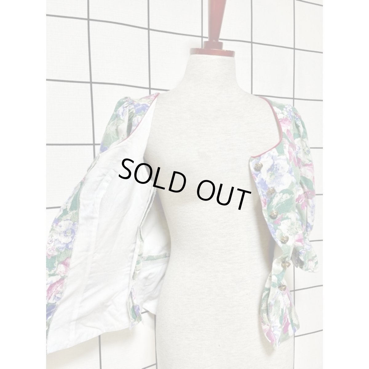 画像9: チロルジャケット ペプラム調ライン パフスリーブ 花柄 コンチョボタン (9)