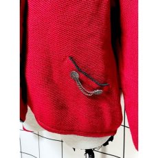 画像8: チロリアンニットカーディガン ぷっくりお花編み リボン装飾 チェーン レッド ディアンドル (8)