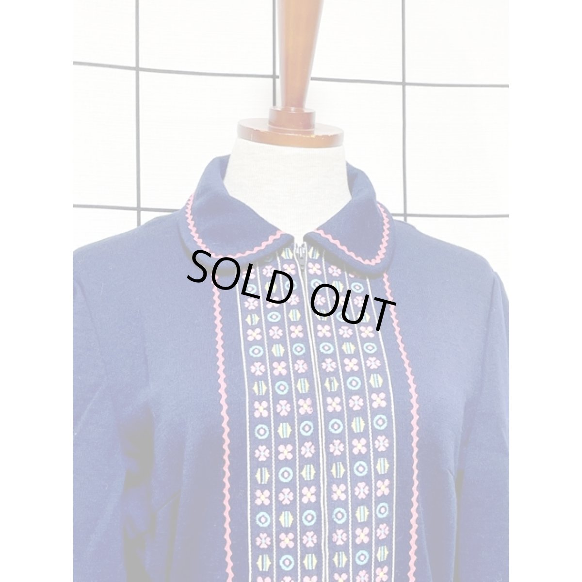 画像5: ヨーロッパ古着 ワンピース ヴィンテージ 刺繍 70's ナミナミテープ ベルト付 (5)