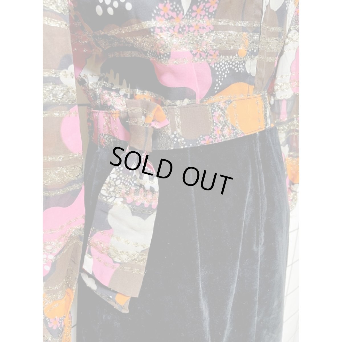 画像4: ヨーロッパ古着 ヴィンテージ ロングドレス ベロア 花柄 ラメ パーティー衣装 (4)