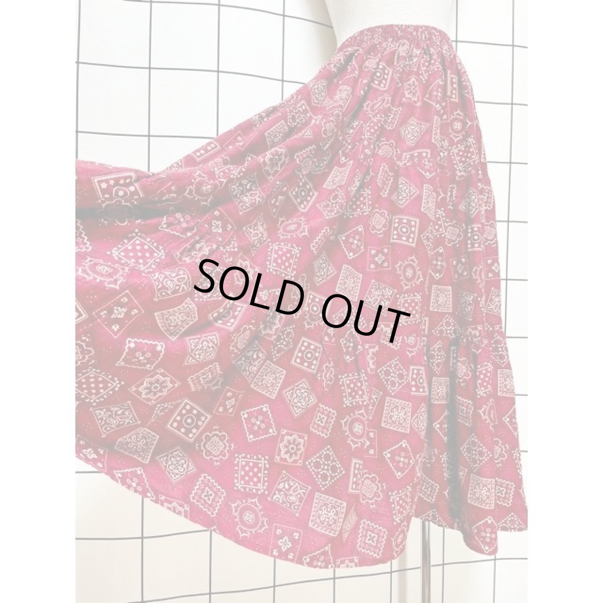 画像6: アメリカ古着 サーキュラー ロングスカート ヴィンテージ バンダナ柄 ウエストゴム (6)