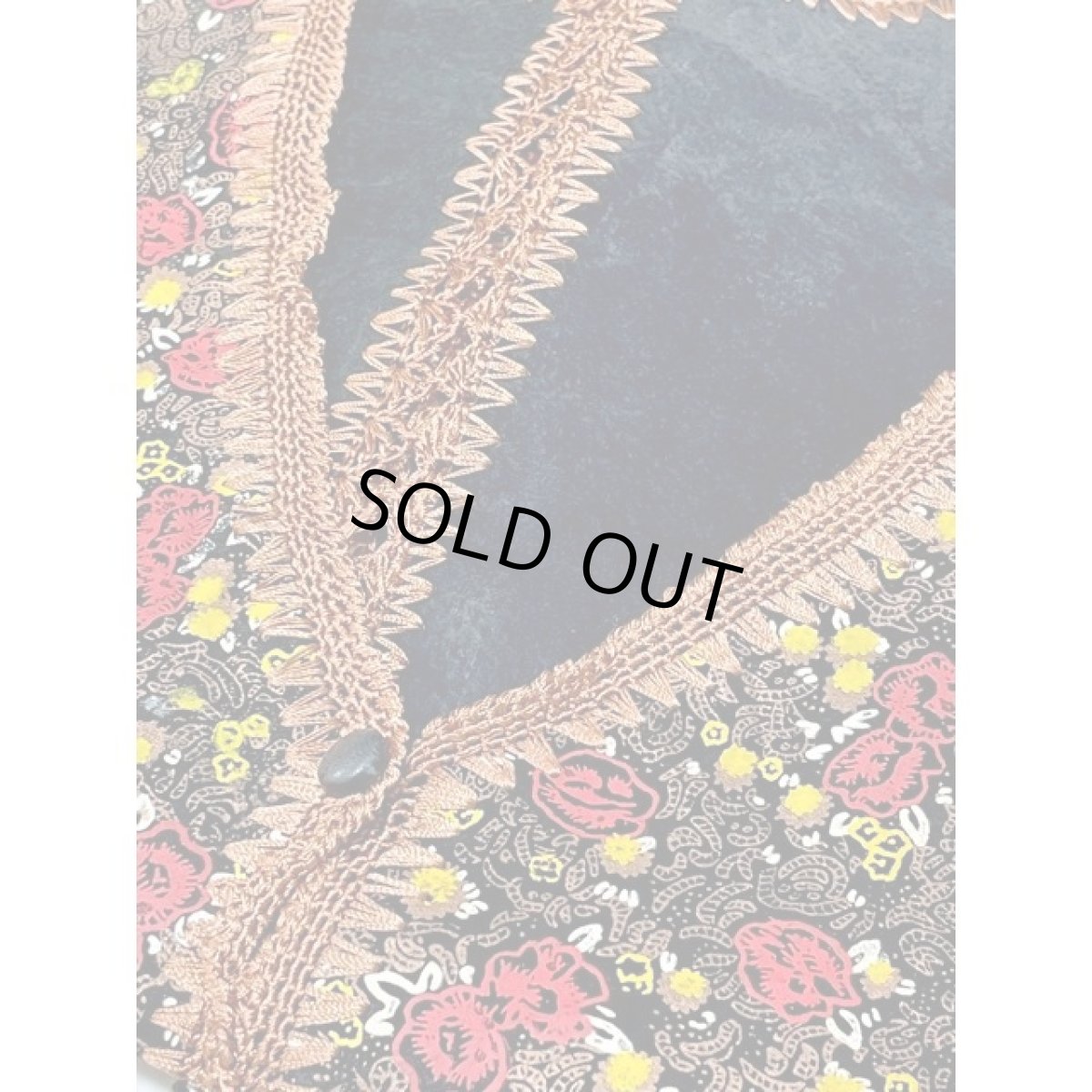 画像9: ヨーロッパ古着 ベスト フェイクレザー 透かし編み 花柄 レトロ (9)