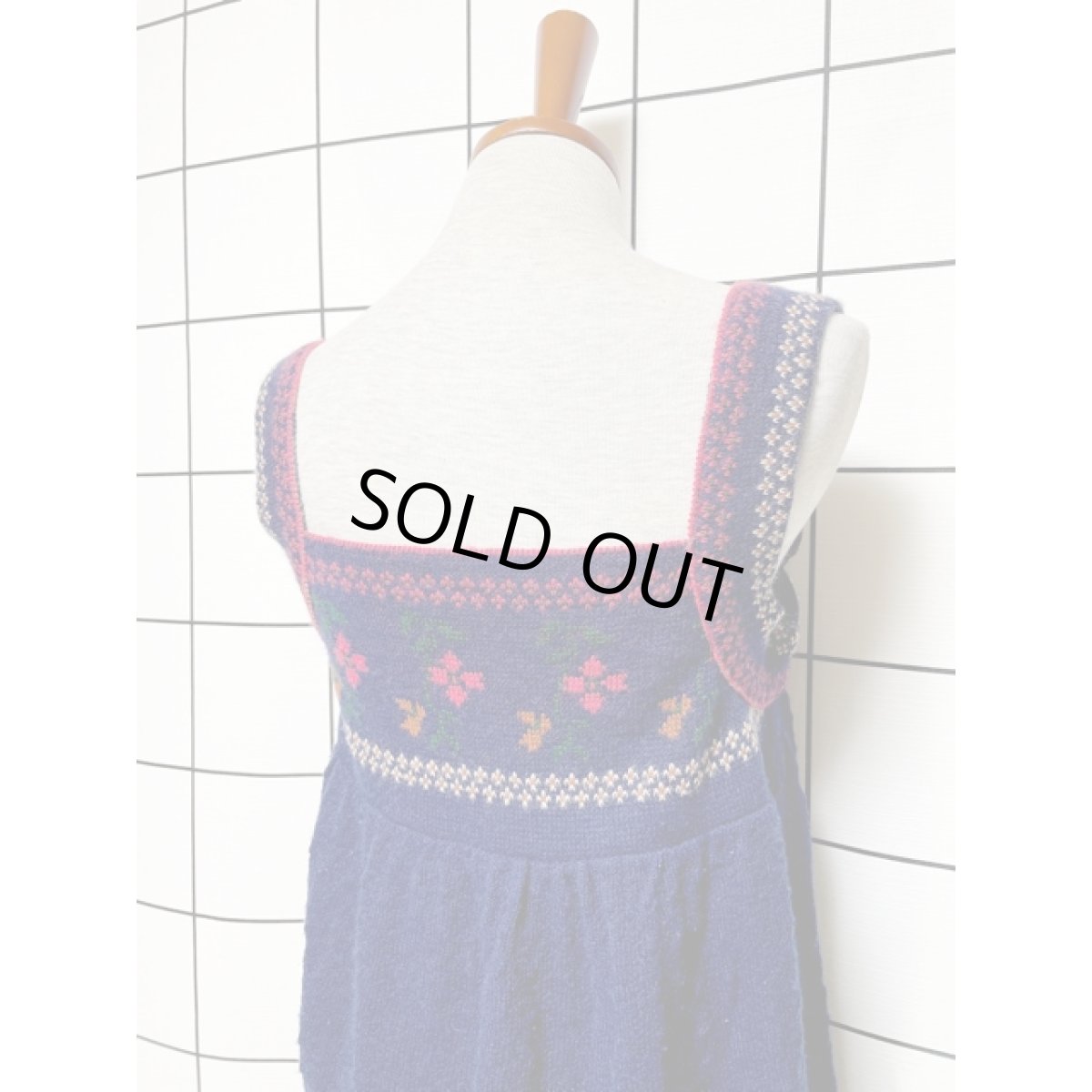 画像4: ヨーロッパ古着 ヴィンテージワンピース ニット お花模様編み ネイビー レトロ  (4)