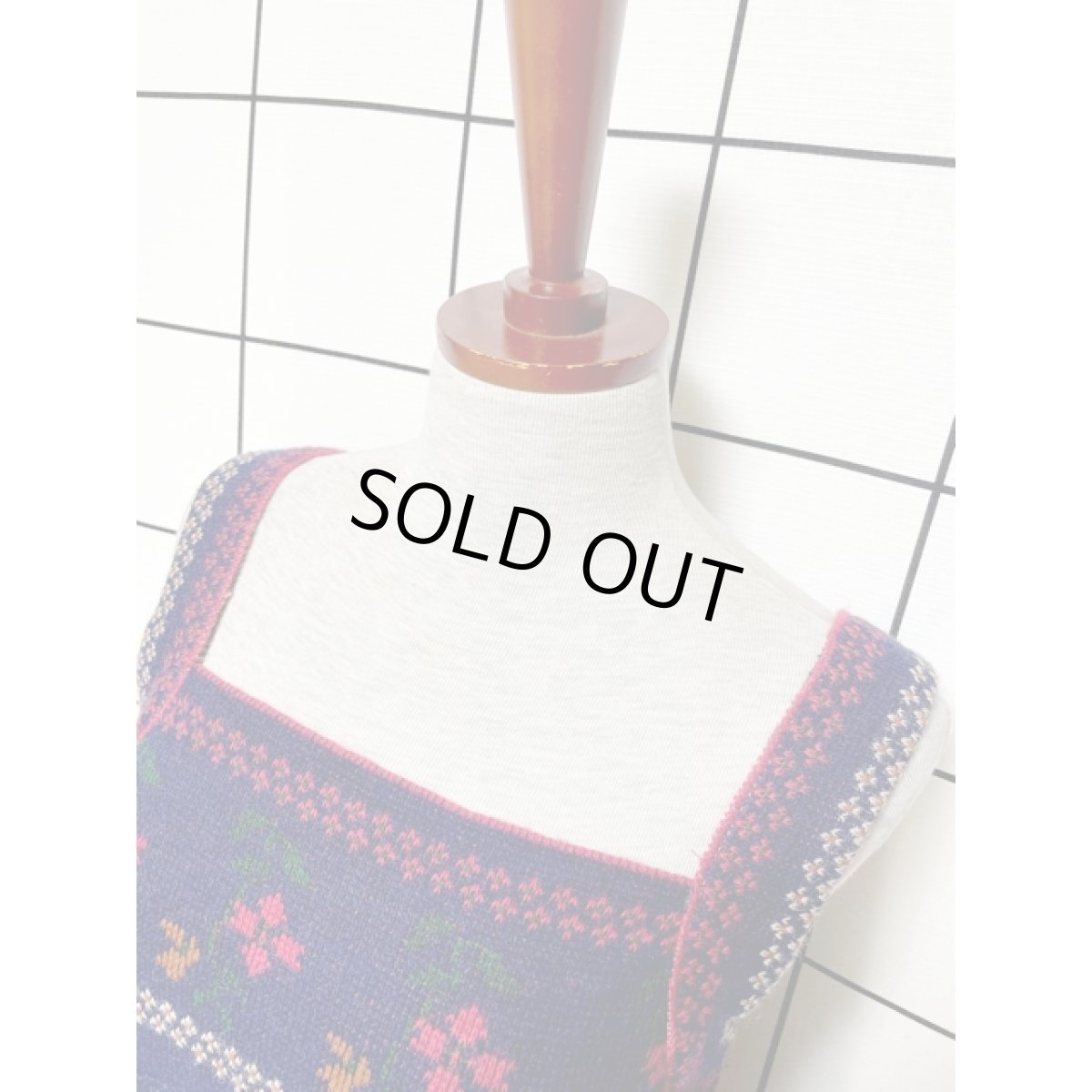 画像6: ヨーロッパ古着 ヴィンテージワンピース ニット お花模様編み ネイビー レトロ  (6)