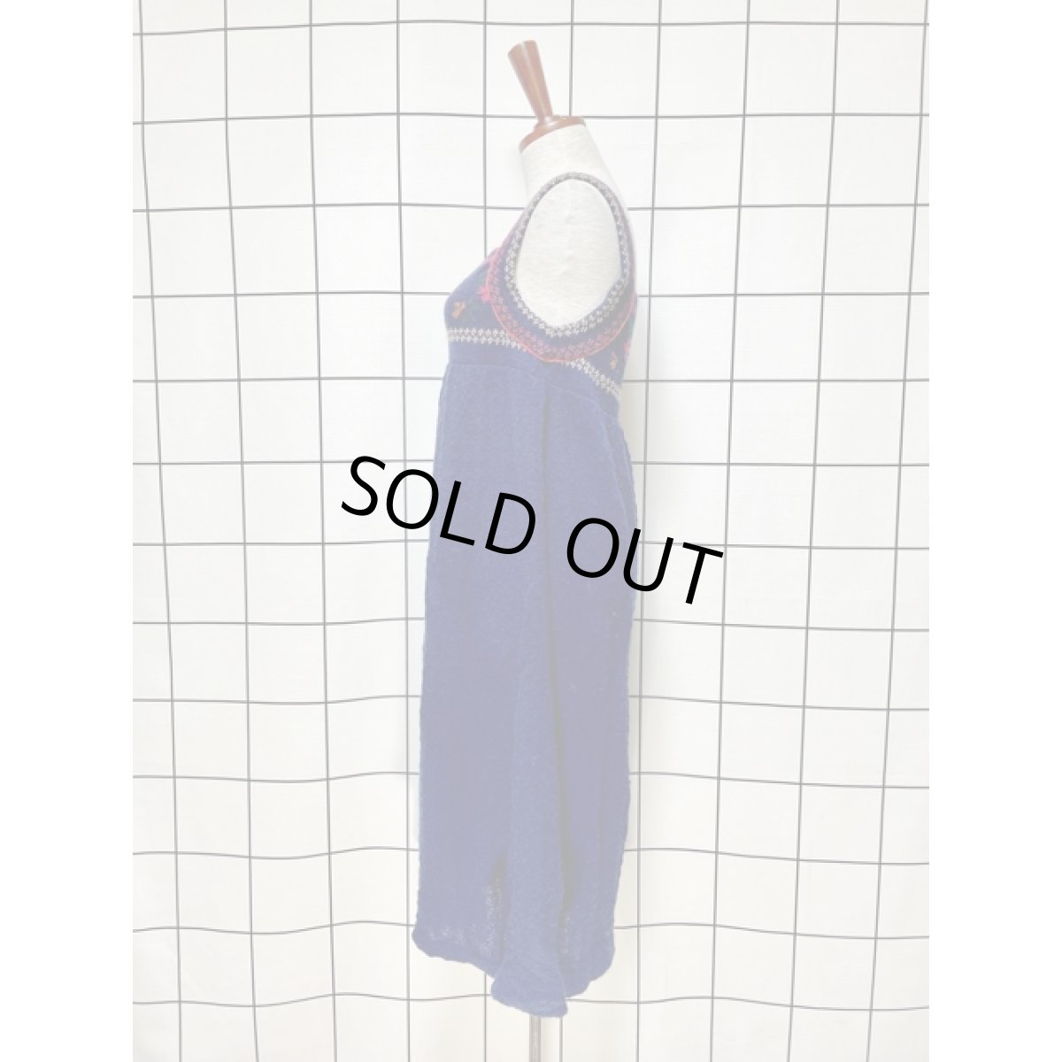 画像2: ヨーロッパ古着 ヴィンテージワンピース ニット お花模様編み ネイビー レトロ  (2)