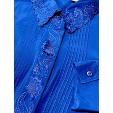 画像9: ヨーロッパ古着 ブラウス ヴィンテージ 刺繍 ブルー レトロ シャツ (9)
