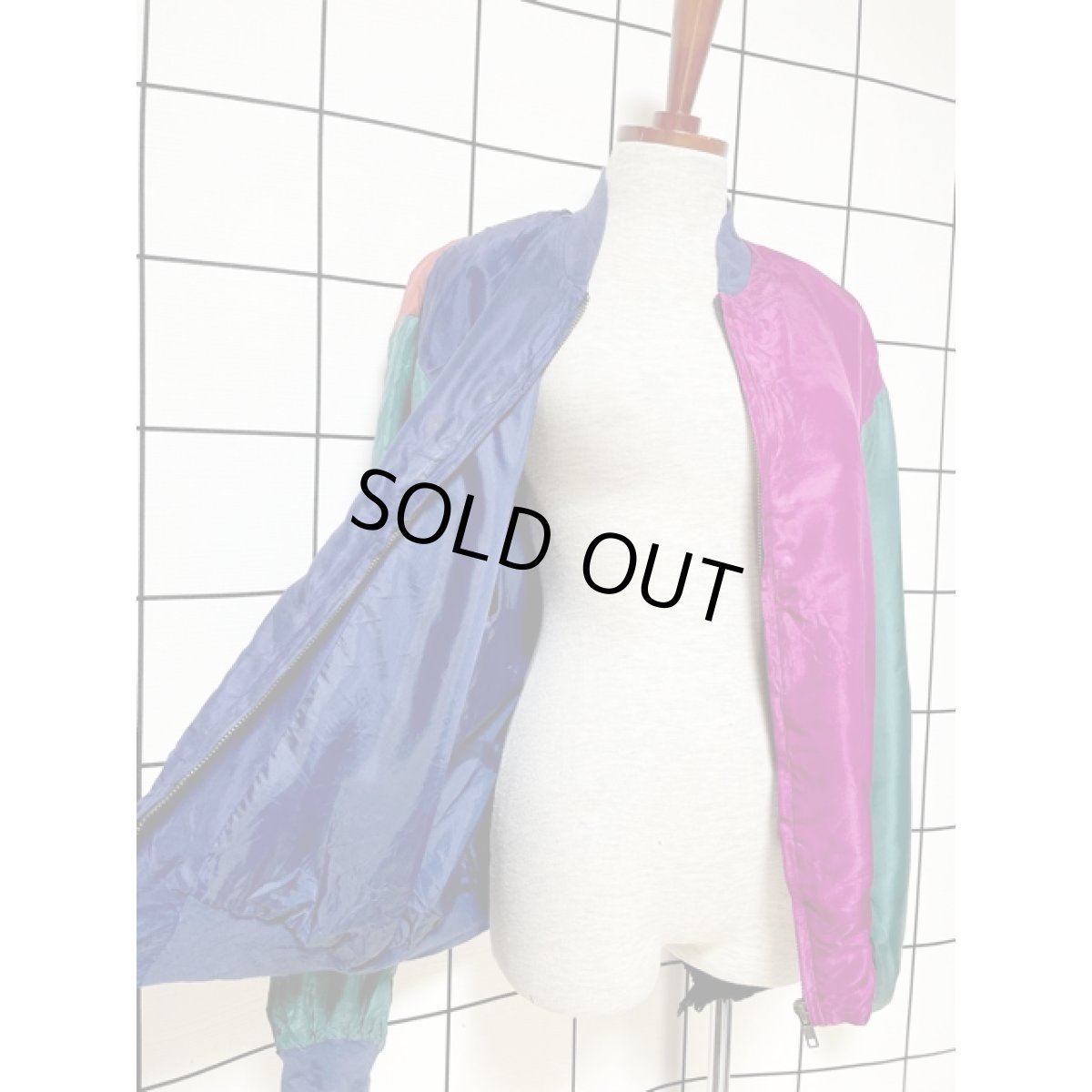 画像8: アメリカ古着 ナイロンジャケット マルチカラーブルゾン ジャンバー ジップアップ (8)