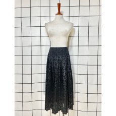画像2: ヨーロッパ古着 スカート プリーツ 花織 ブラック ウエストゴム ヴィンテージ (2)