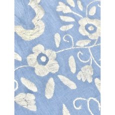 画像11: アメリカ古着 チュニックブラウス お花刺繍 鳥刺繍 ライトブルー プルオーバー (11)