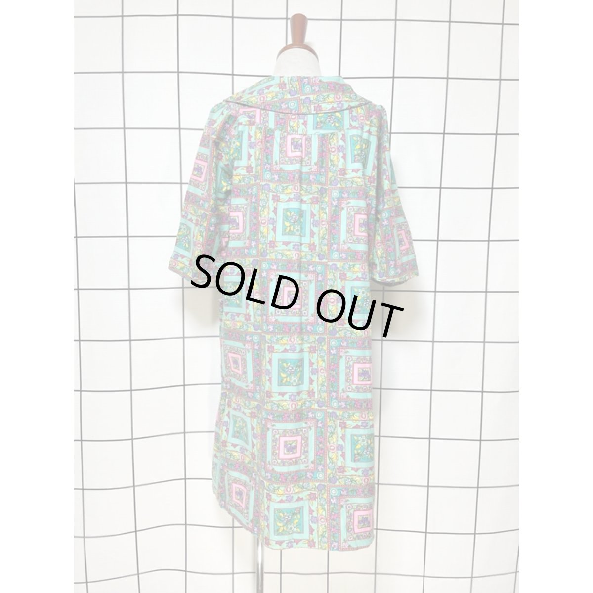 画像2: アメリカ古着 ワンピース ヴィンテージ ビッグカラー 花柄 レトロポップ (2)