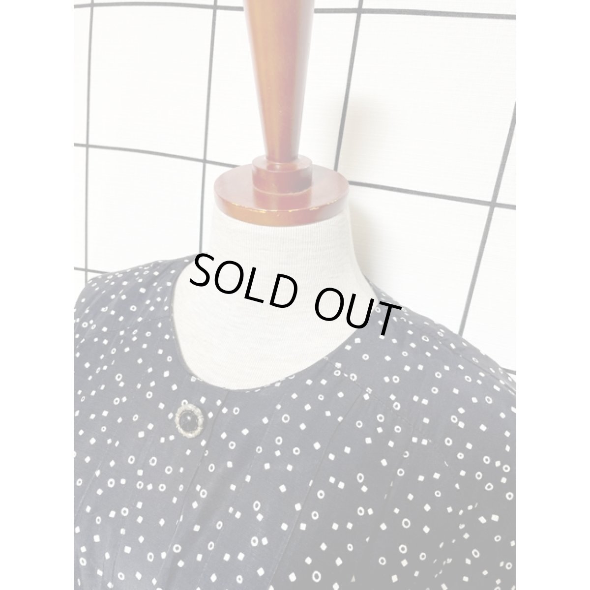 画像4: アメリカ古着 ワンピース ヴィンテージ 発泡柄 スクエア ドルマン レトロ (4)