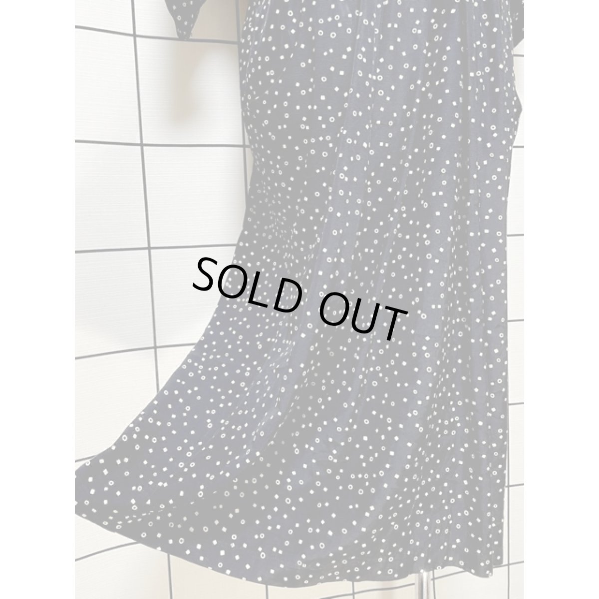 画像9: アメリカ古着 ワンピース ヴィンテージ 発泡柄 スクエア ドルマン レトロ (9)