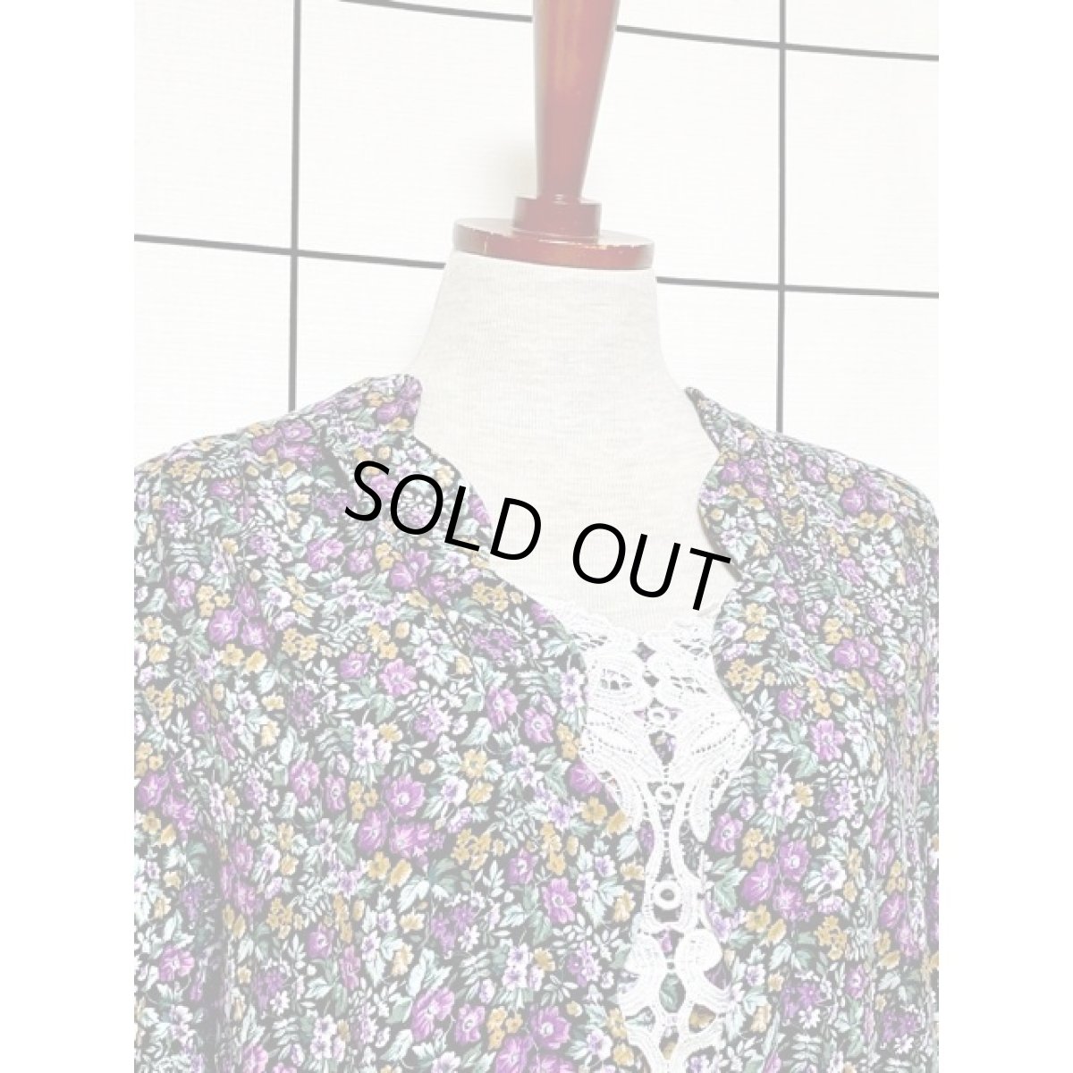 画像7: フロントカットワークレース 花柄 ヴィンテージワンピース アメリカ古着 後ろボタン レトロ 長袖 (7)