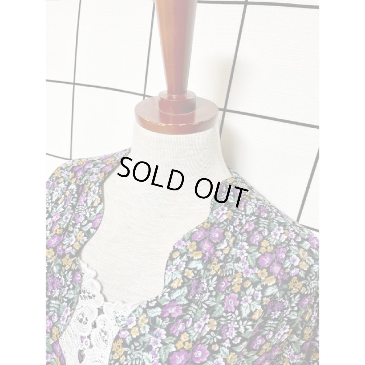 画像6: フロントカットワークレース 花柄 ヴィンテージワンピース アメリカ古着 後ろボタン レトロ 長袖 (6)