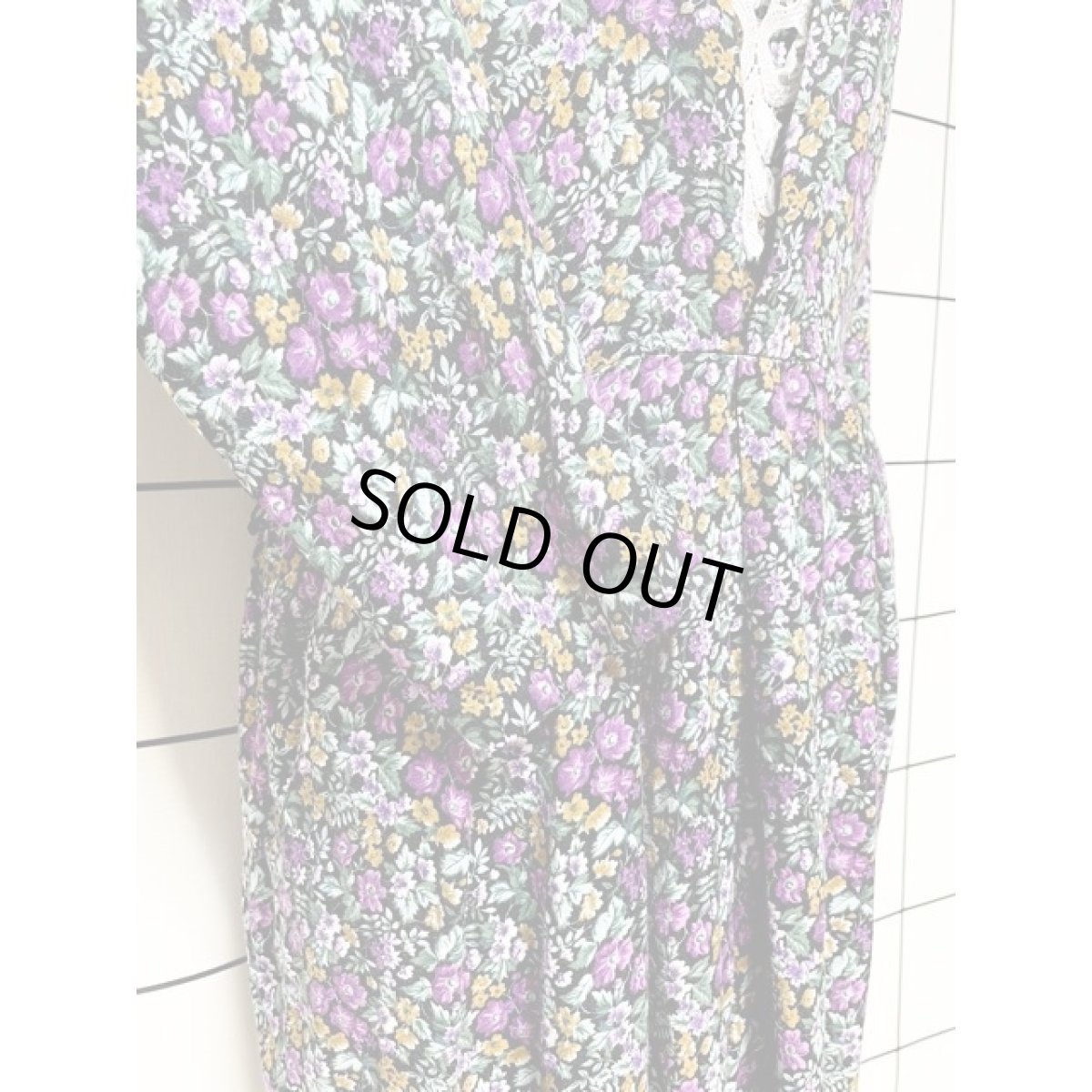 画像10: フロントカットワークレース 花柄 ヴィンテージワンピース アメリカ古着 後ろボタン レトロ 長袖 (10)