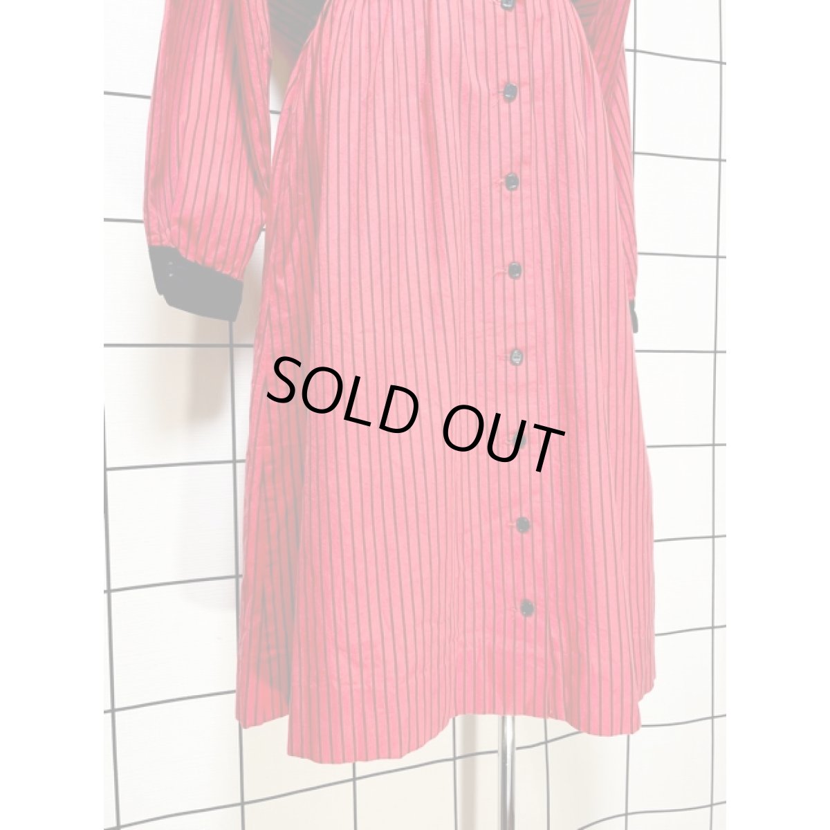 画像9: ストライプ柄 ショルダーボタン 前開き ワンピース ウエストゴム 切り替え レトロ 長袖 アメリカ古着 ヴィンテージ (9)