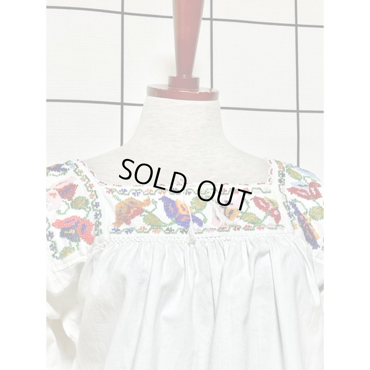 画像5: Mexico製 贅沢なビーズ装飾が素晴らしい逸品 古着 胸元リボン結び ヴィンテージブラウス (5)