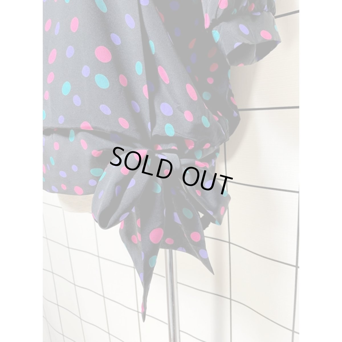 画像8: カラフルドット ウエストリボン トップス アメリカ古着 レトロ シャツ ブラック プルオーバー (8)