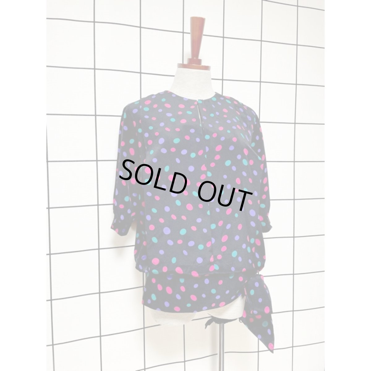 画像4: カラフルドット ウエストリボン トップス アメリカ古着 レトロ シャツ ブラック プルオーバー (4)