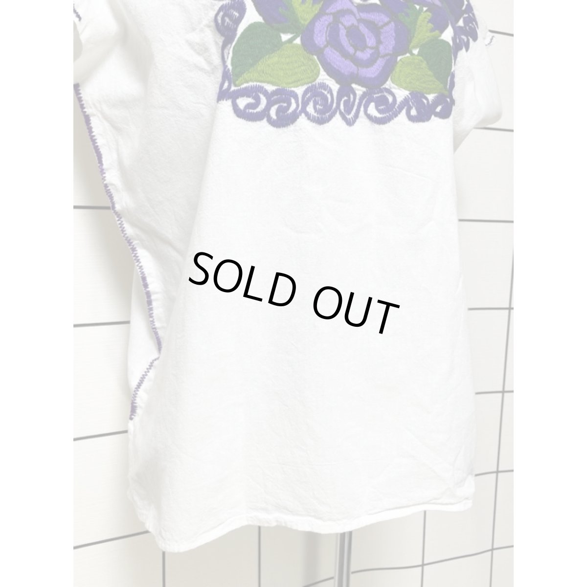 画像8: メキシカンお花刺繍 トップス ホワイト パープル フォークロア レトロ アメリカ古着 ヴィンテージ (8)