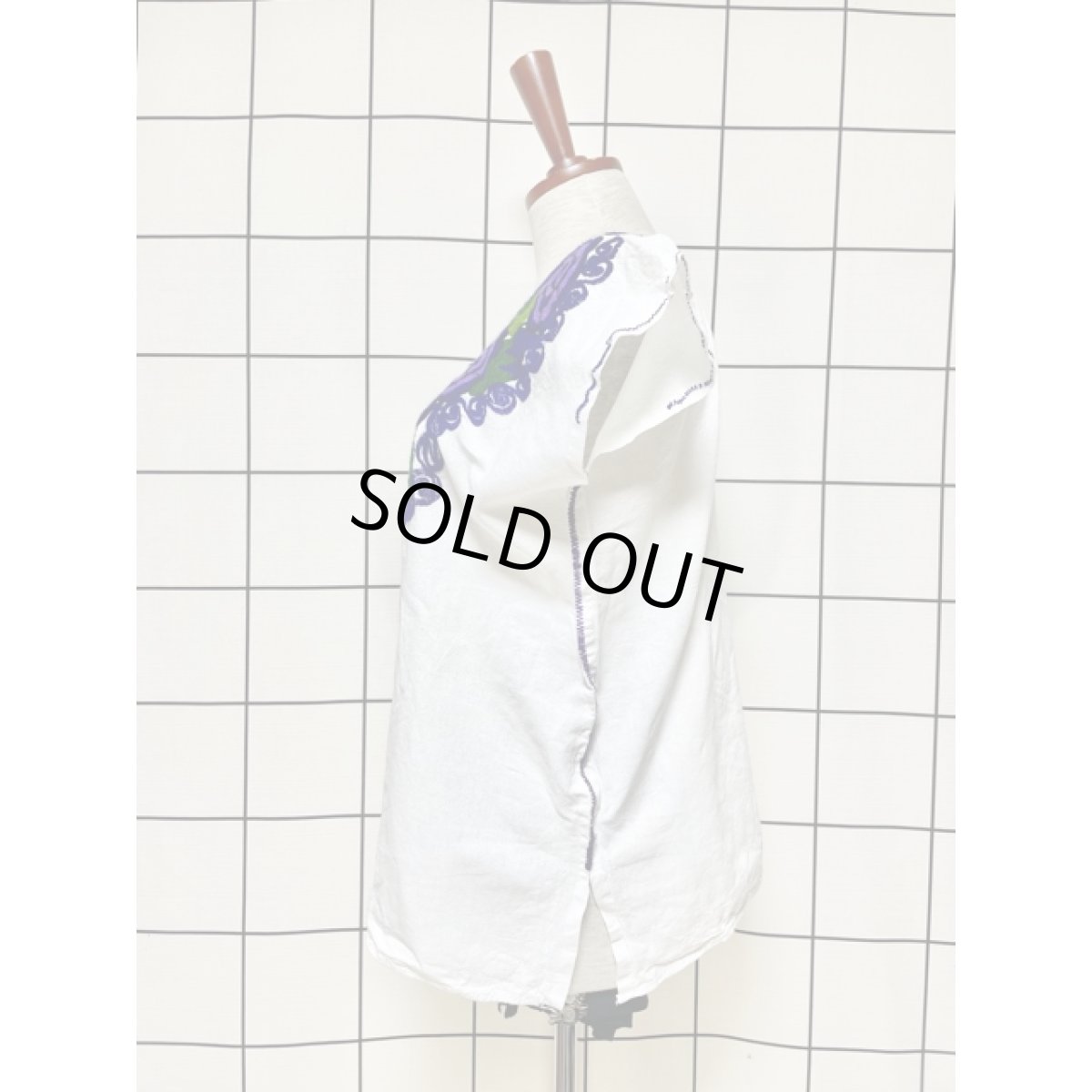 画像2: メキシカンお花刺繍 トップス ホワイト パープル フォークロア レトロ アメリカ古着 ヴィンテージ (2)