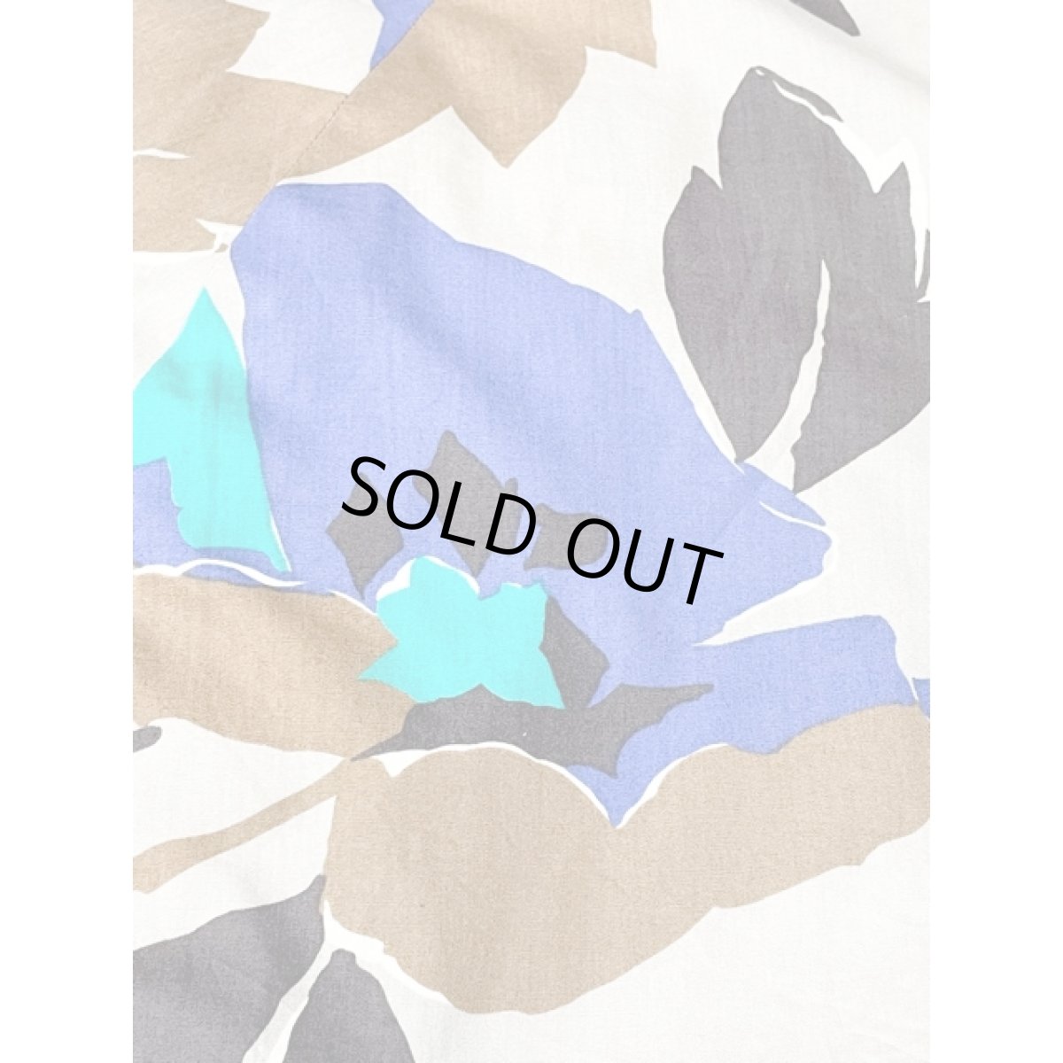 画像11: リーフモチーフ柄 ふんわりシルエット ノーカラー レトロワンピース 半袖 国産古着 (11)