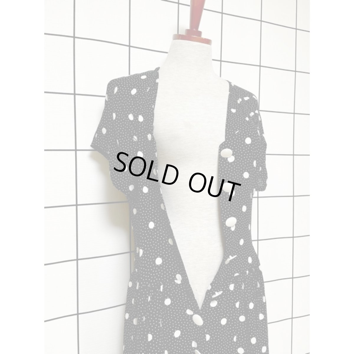 画像10: 大小2種類のドット ブラック ホワイト レトロ アメリカ古着 ヴィンテーワンピース (10)