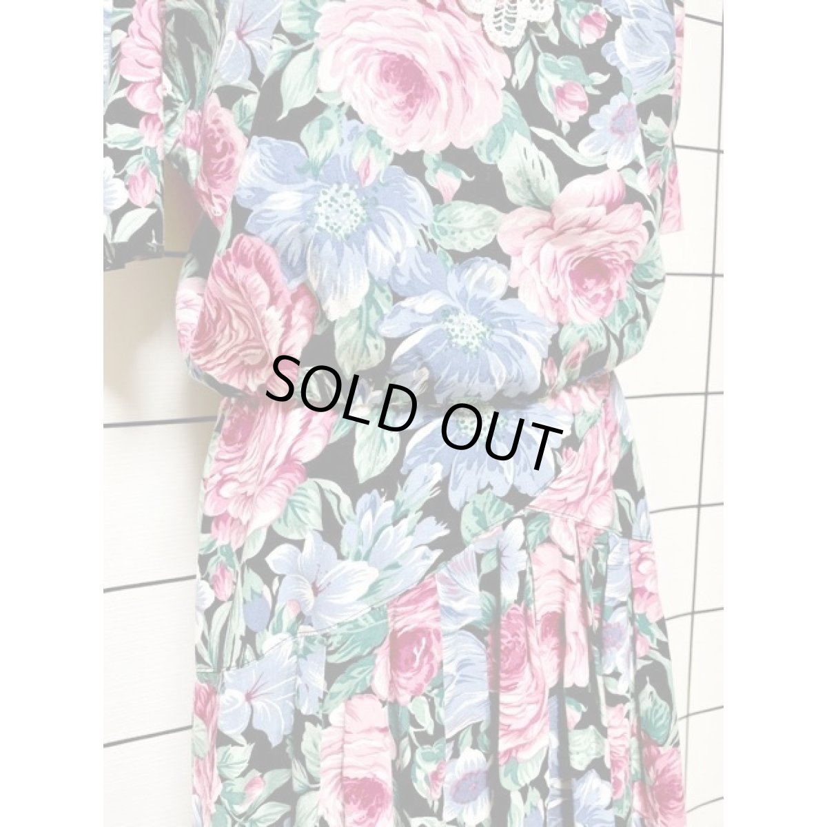 画像8: アンティークフラワー柄 レース襟 ビッグカラー ウエストゴム バックボタン ガーリー レトロ ヴィンテージワンピース アメリカ古着  (8)