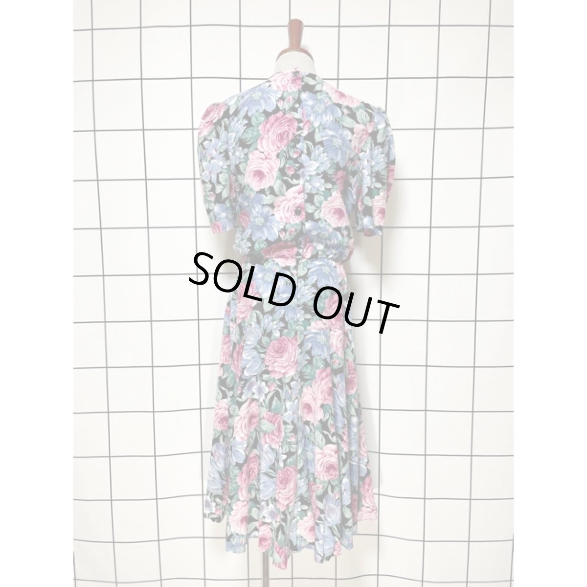 画像2: アンティークフラワー柄 レース襟 ビッグカラー ウエストゴム バックボタン ガーリー レトロ ヴィンテージワンピース アメリカ古着  (2)