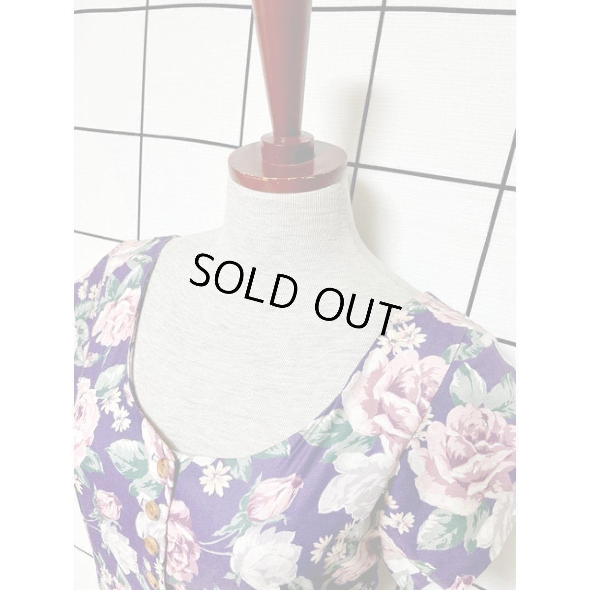 画像4: バックシャンデザイン アンティークフラワー柄 パープル レトロ アメリカ古着 ヴィンテージワンピース (4)